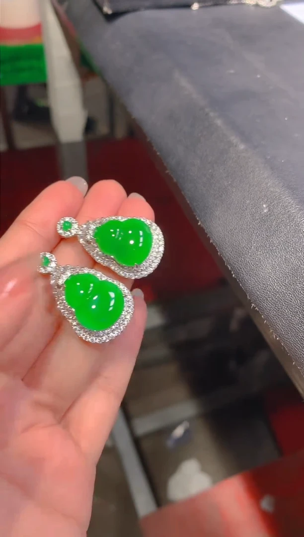 【闪购商品】定制翡翠未镶嵌35定制翡翠 多样性发货（发其一）