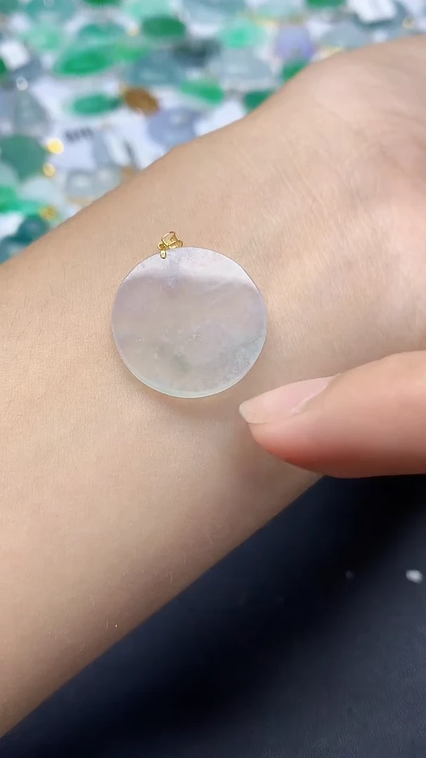 翡翠18K金镶嵌颈饰天然缅甸a货翡翠