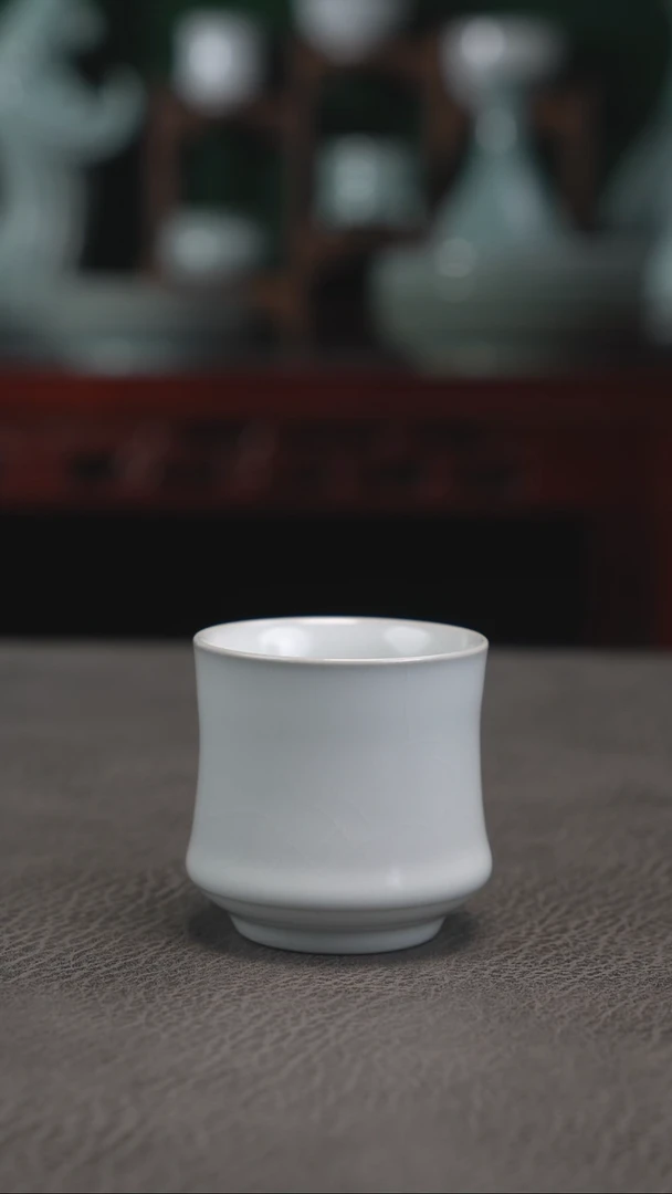 月白釉束腰马蹄杯精品-二