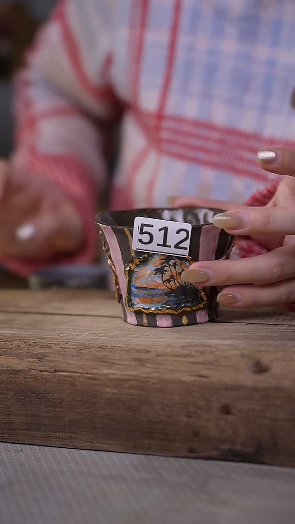 【闪购商品】瓷片福利！设计师款手绘壁画主人杯