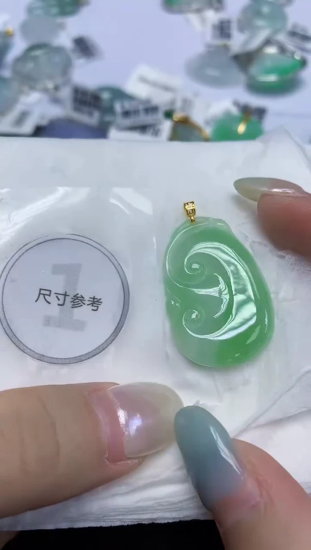 翡翠18K金镶嵌颈饰天然缅甸翡翠A货百元以上9元证书费自理