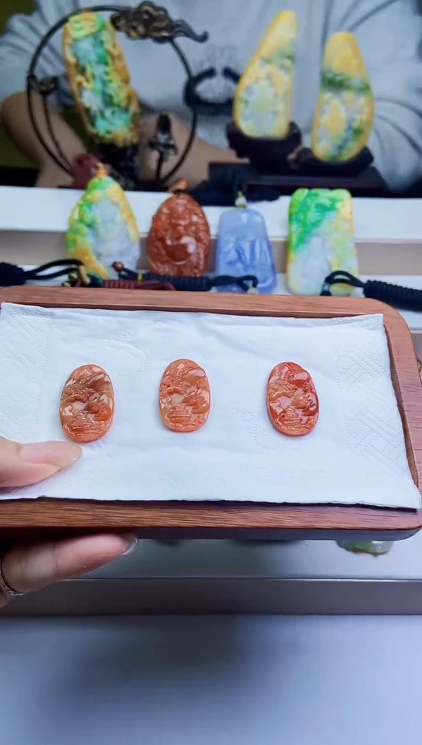 颈饰未镶嵌翡翠翡翠A货多样发