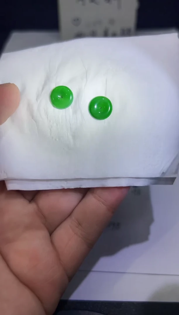 裸石翡翠缅甸A货翡翠一对