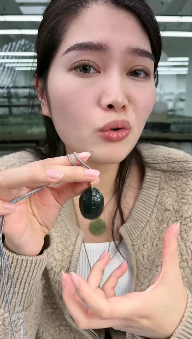 【闪购商品】和田玉吊坠(赠链)未镶嵌A-827