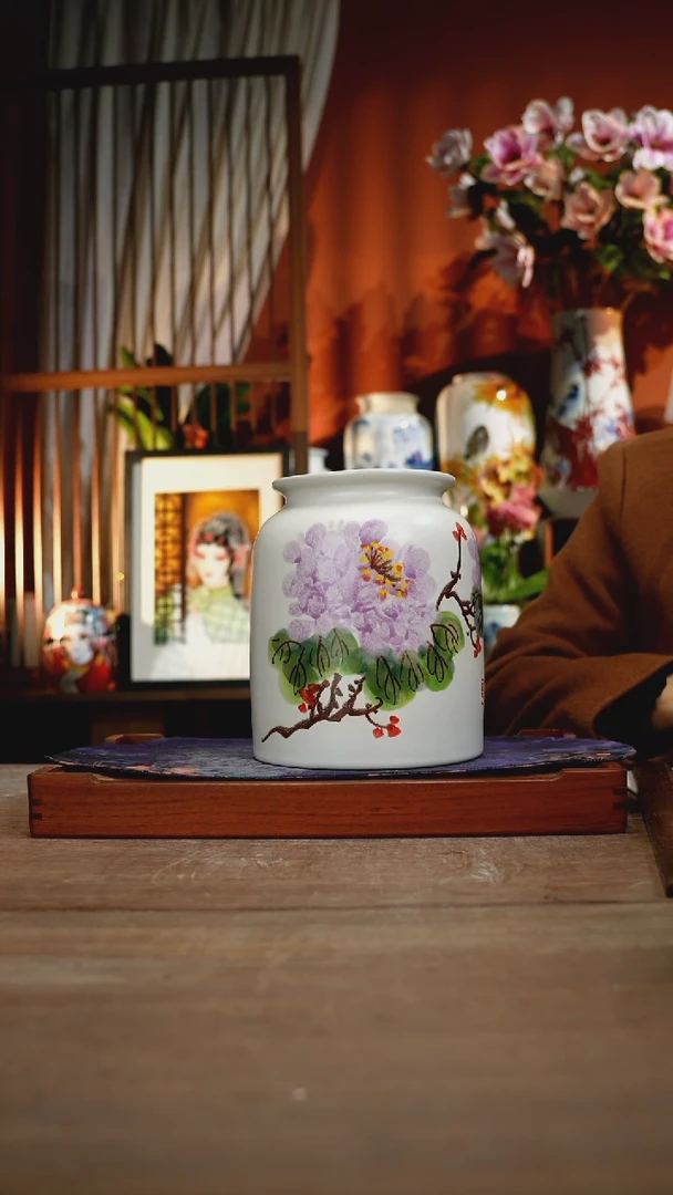 当代景德镇设计师釉下手绘陶瓷花瓶