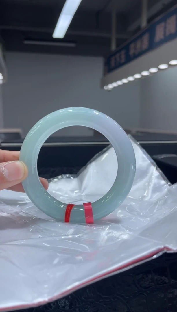 未镶嵌手镯翡翠4