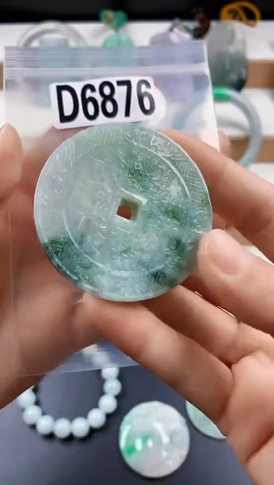 颈饰未镶嵌翡翠天然翡翠吊坠挂件