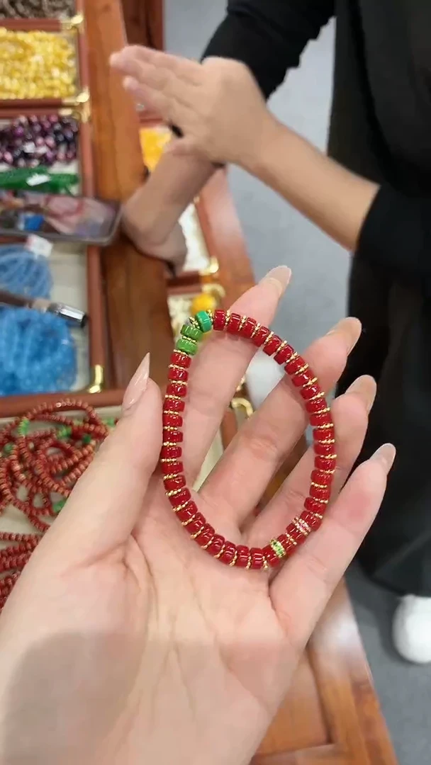 【慧慧甄选】高端轻奢手链多样性发货HF3943S