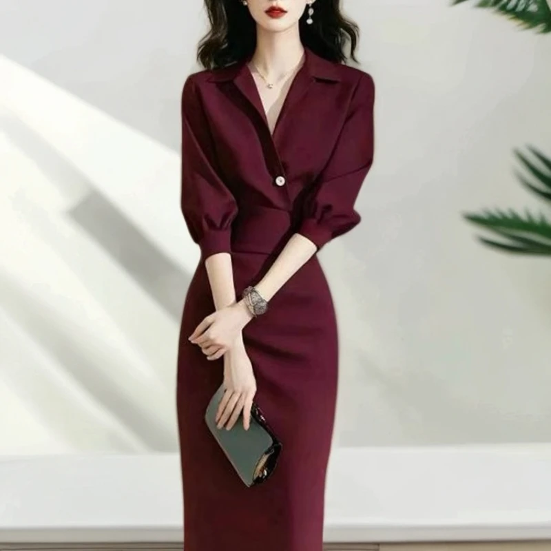 2025春秋装新款时尚正式场合衬衫连衣裙女装高级气质红色收腰裙子