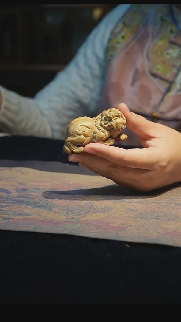 金丝楠小叶桢楠貔貅把件