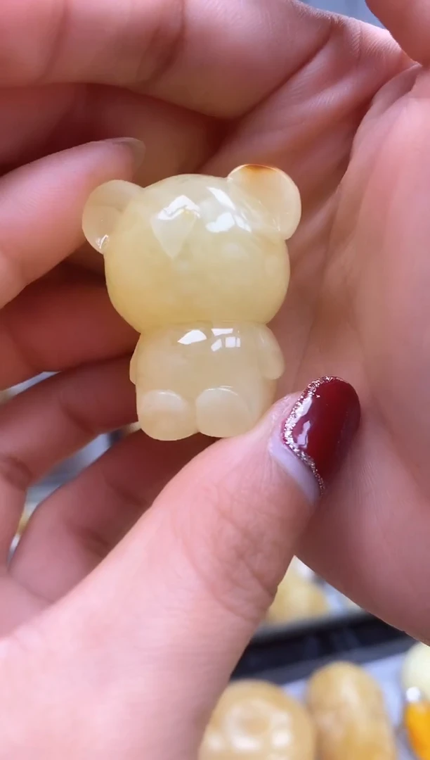 【闪购商品】琥珀裸石未镶嵌挂坠