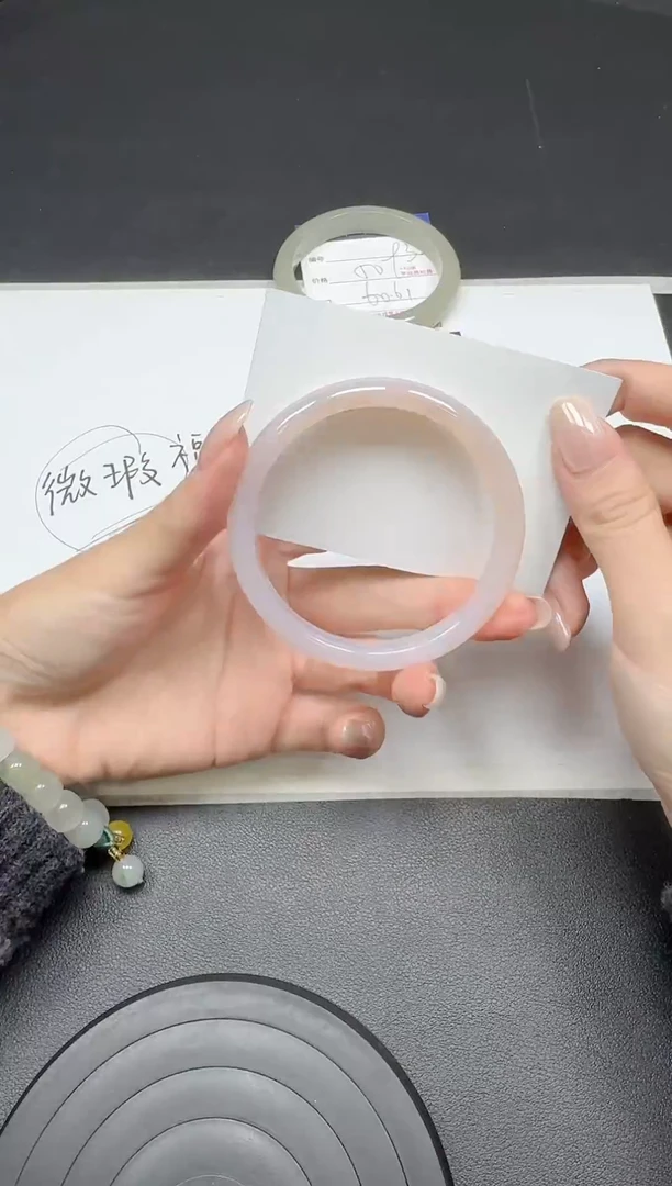 未镶嵌手镯石英质玉094-微瑕-56