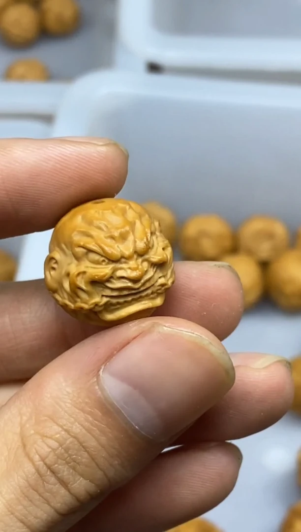 猴头核桃吊坠链僧
