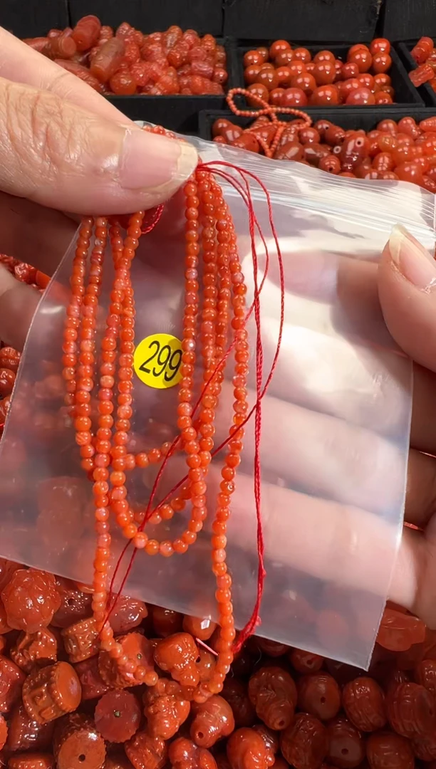 颈饰未镶嵌南红玛瑙1