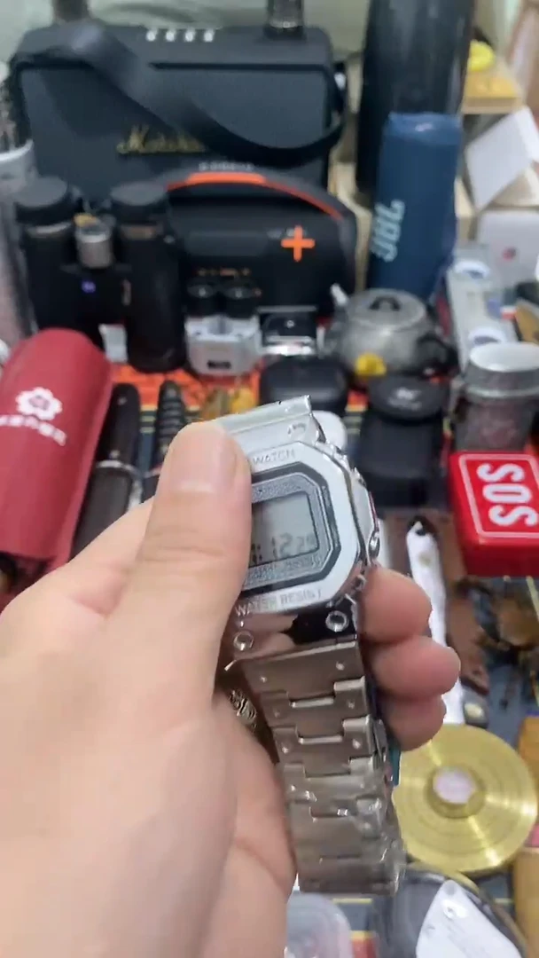 瓷片闪购商品 如图所示