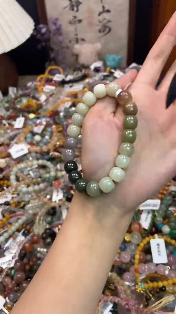 未镶嵌和田玉手饰372微瑕