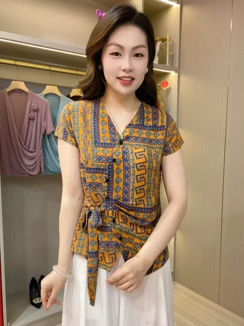 2025年夏季时尚收腰显瘦休闲时尚气质上档次妈妈装上衣