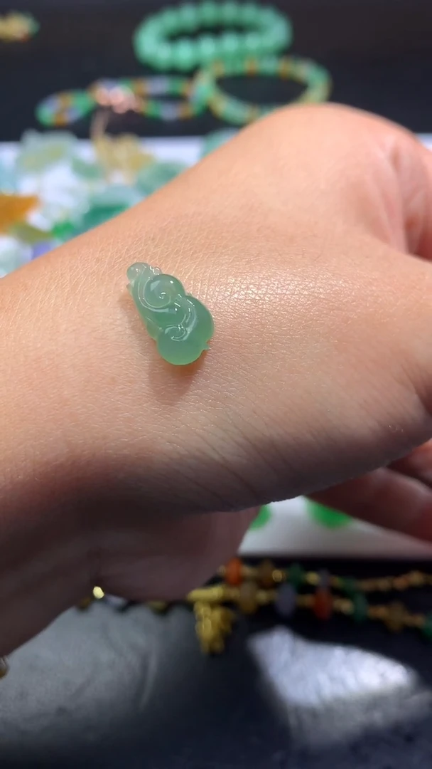 未镶嵌定制翡翠毛货