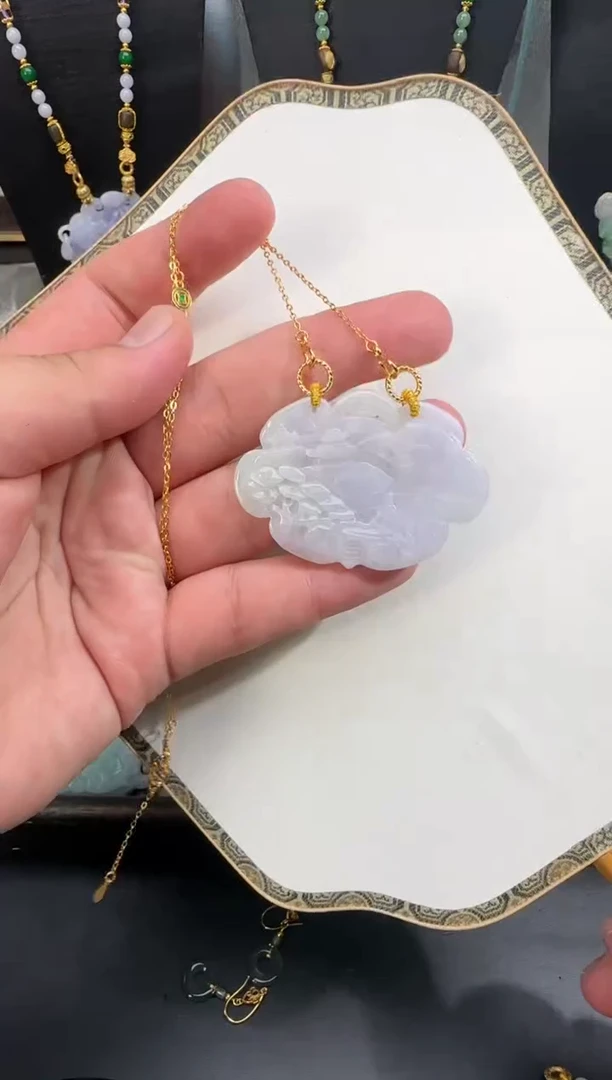 【闪购商品】翡翠未镶嵌颈饰牌子