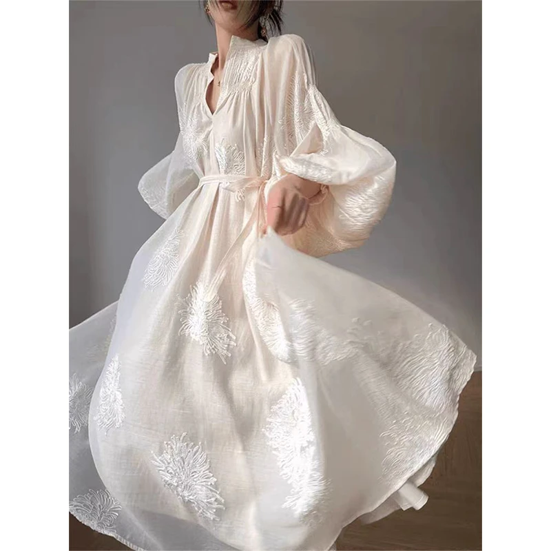 【24Q019】Liixu气质显瘦法式连衣裙刺绣仙气高档裙子女装春秋新款