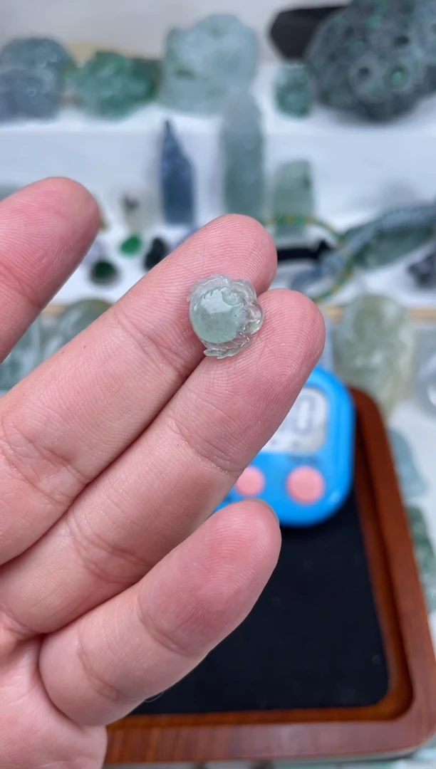【闪购商品】翡翠摆件未镶嵌螃蟹