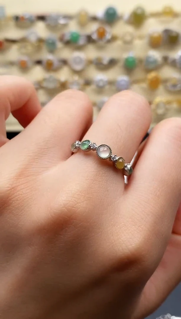 翡翠戒指银S925镶嵌22222222+2