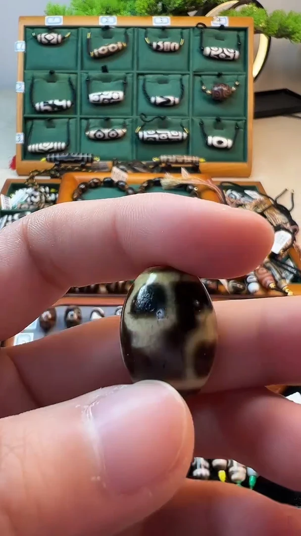 玛瑙/玉髓（覆膜）颈饰未镶嵌35（微瑕随机发货）