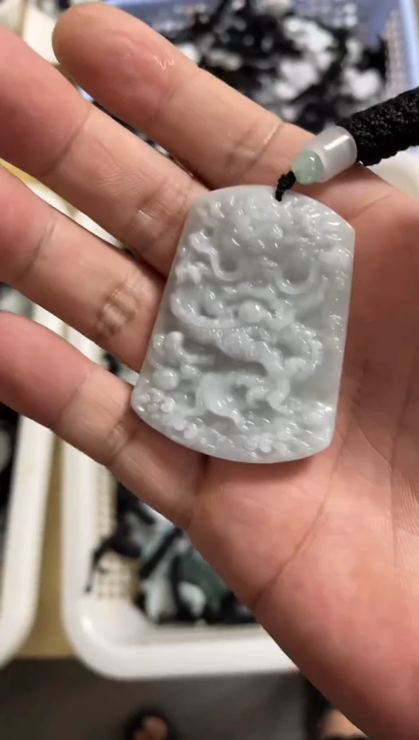 颈饰未镶嵌翡翠11/14/089