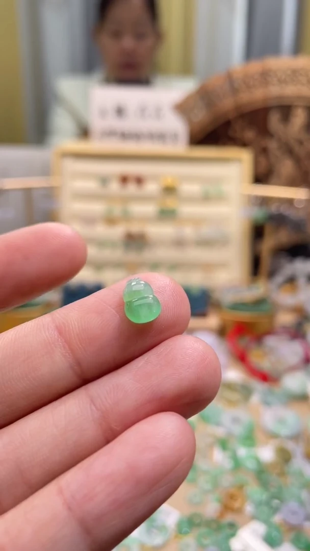 颈饰未镶嵌翡翠葫芦