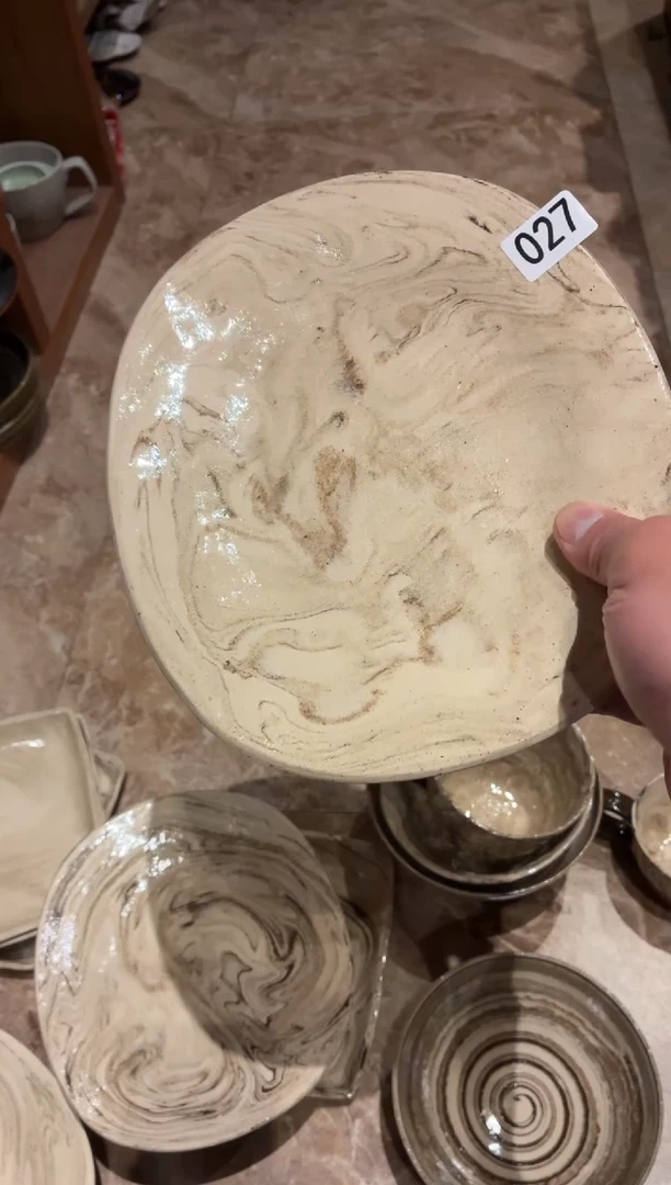 瓷片º**?27绞胎泥椭圆盘1个