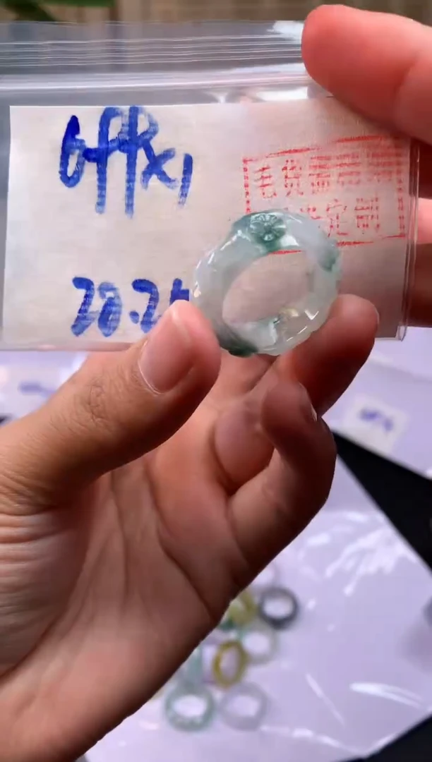 【闪购商品】定制翡翠未镶嵌戒圈#699元-毛货需精细抛光