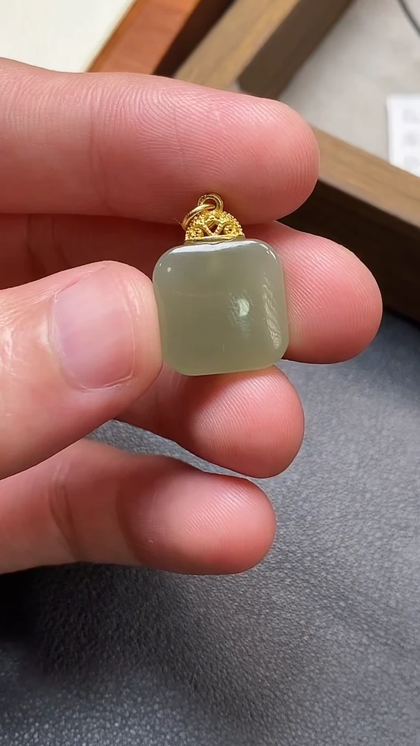 颈饰银S925镶嵌和田玉银和田玉牌