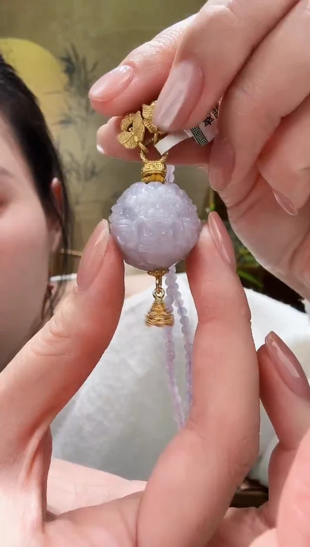 颈饰未镶嵌翡翠吊坠