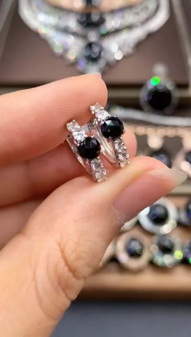 18K金镶嵌翡翠耳饰C62