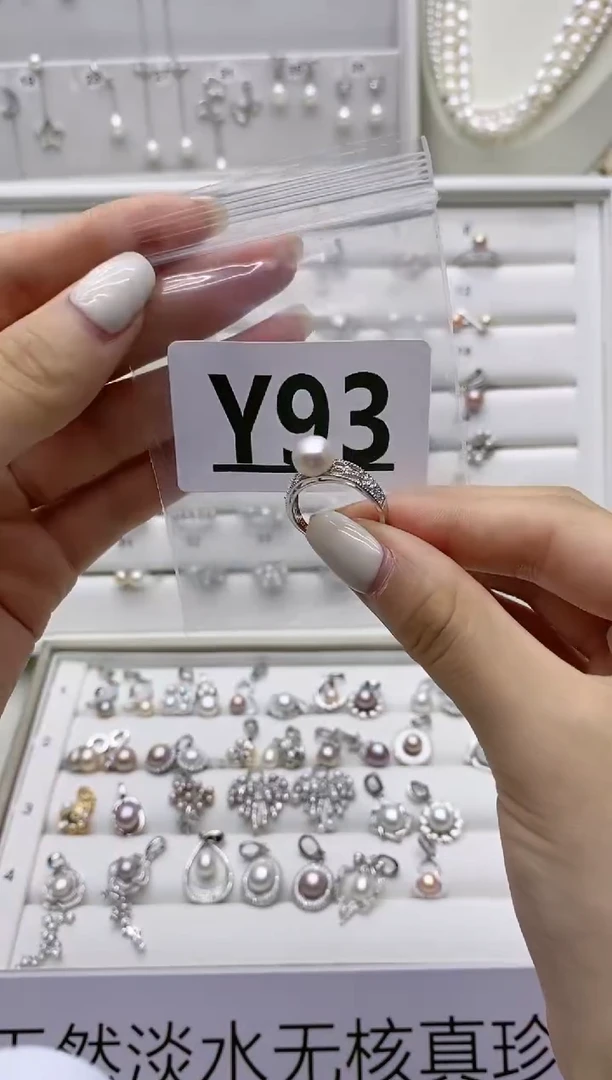 银S925镶嵌珠宝奇石淡水珍珠还**狸Y93
