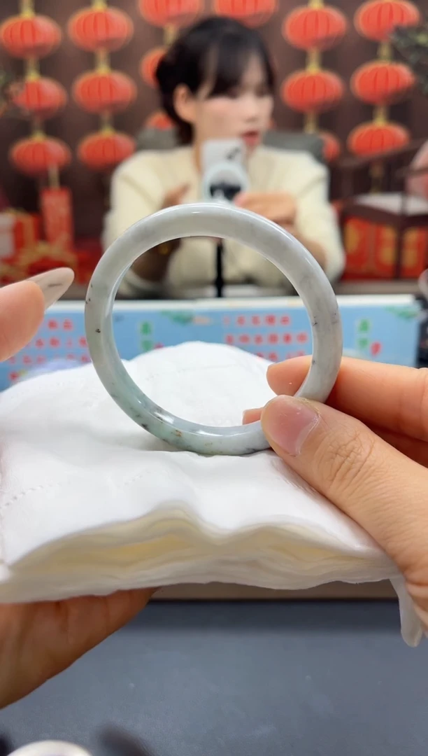 【闪购商品】翡翠手镯未镶嵌00009417