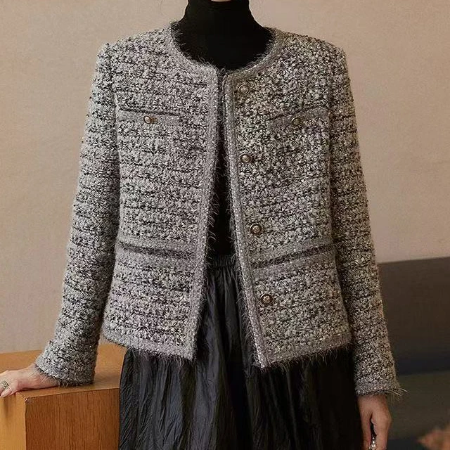 妈妈春装小香风外套短款洋气2025新款中老年女秋冬装时尚开衫上衣