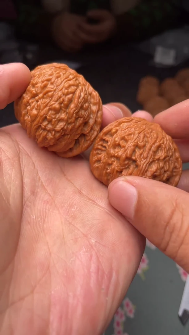 把件文玩核桃a237  泥鳅背   41尺