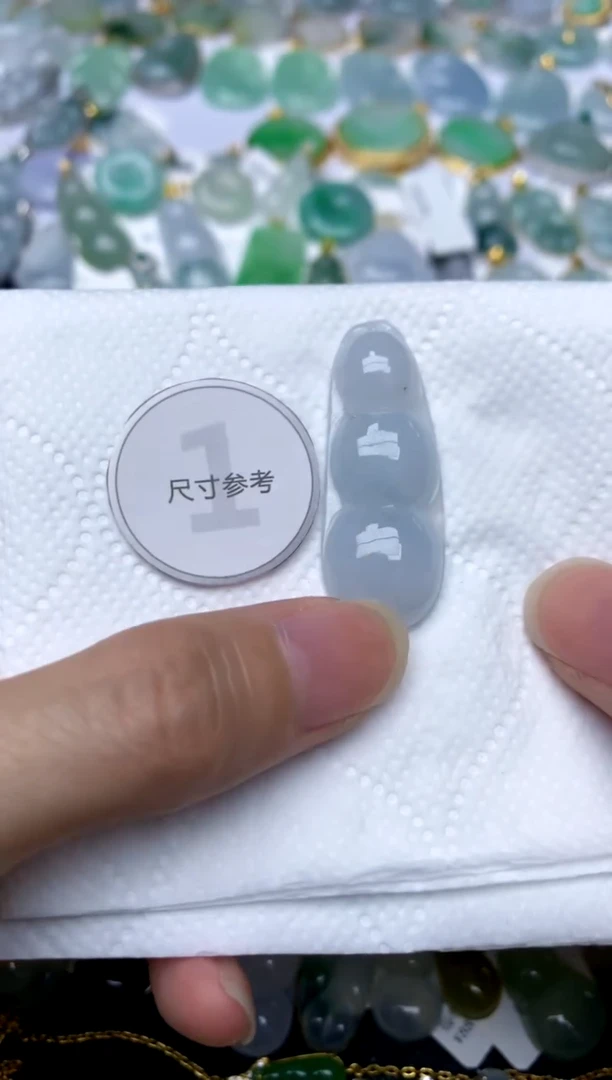 颈饰未镶嵌翡翠天然A货翡翠