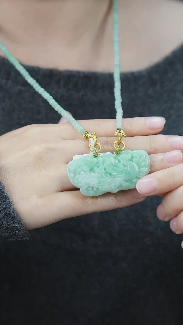 吊坠(赠链)未镶嵌翡翠47