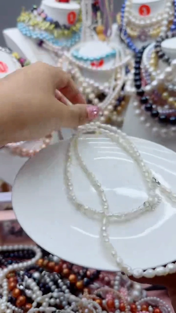 淡水珍珠未镶嵌颈饰1