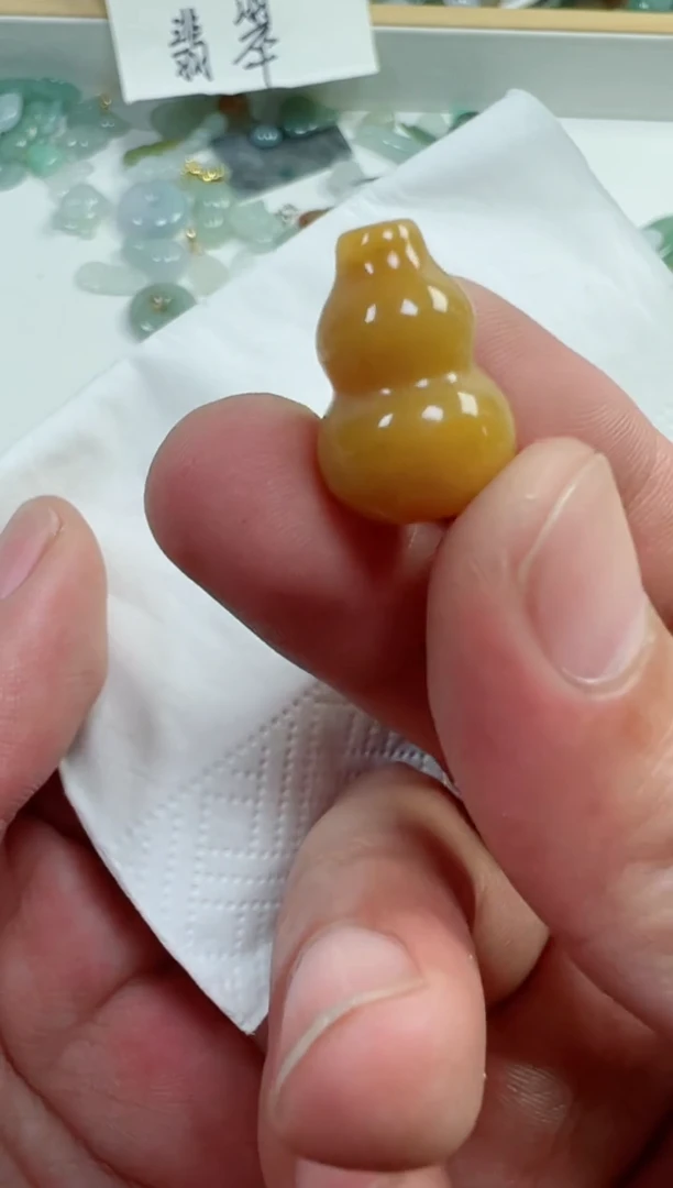 裸石翡翠307号，A货翡翠