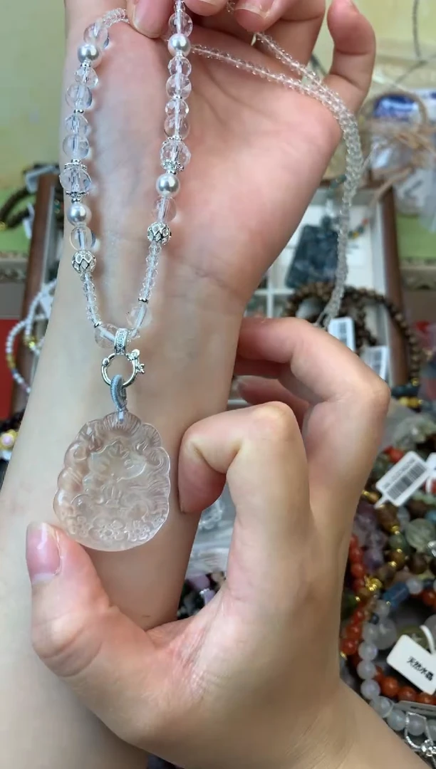 未镶嵌颈饰水晶211