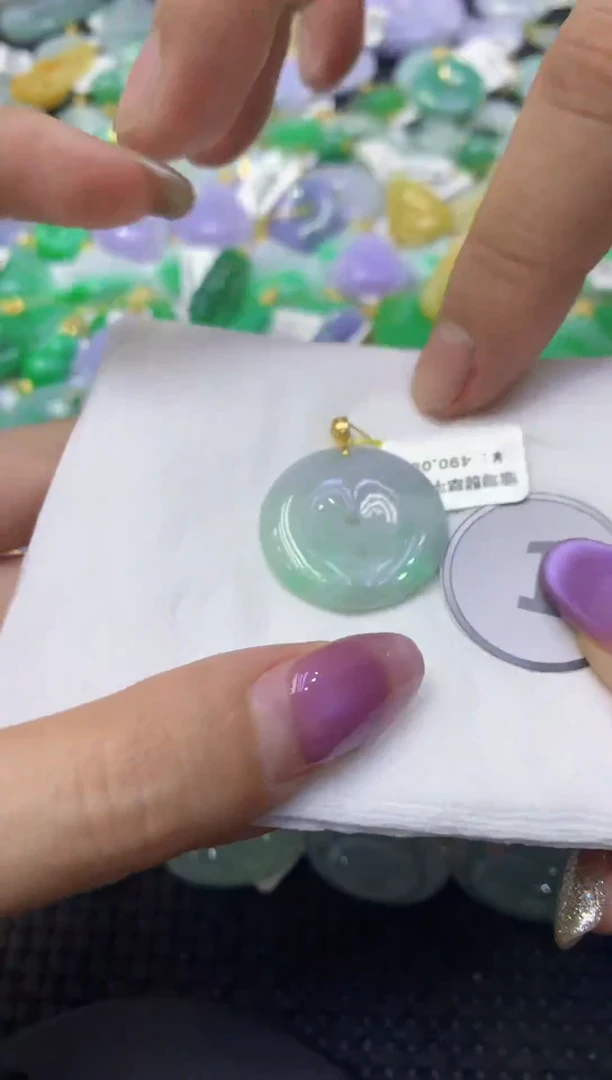 颈饰未镶嵌翡翠天然缅甸翡翠A货