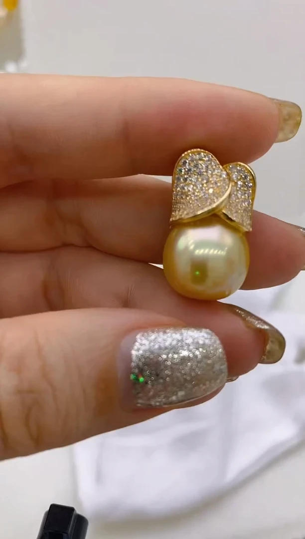 银S925镶嵌海水珍珠吊坠102