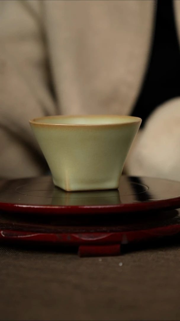 全品 粉青 天圆地方 带底款