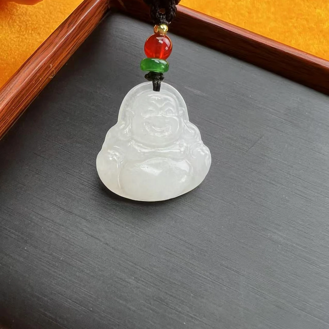 和田玉白玉佛公拍一发一，多样性发货！