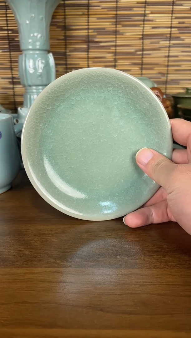 其他瓷豆绿釉冰片纹小碟
