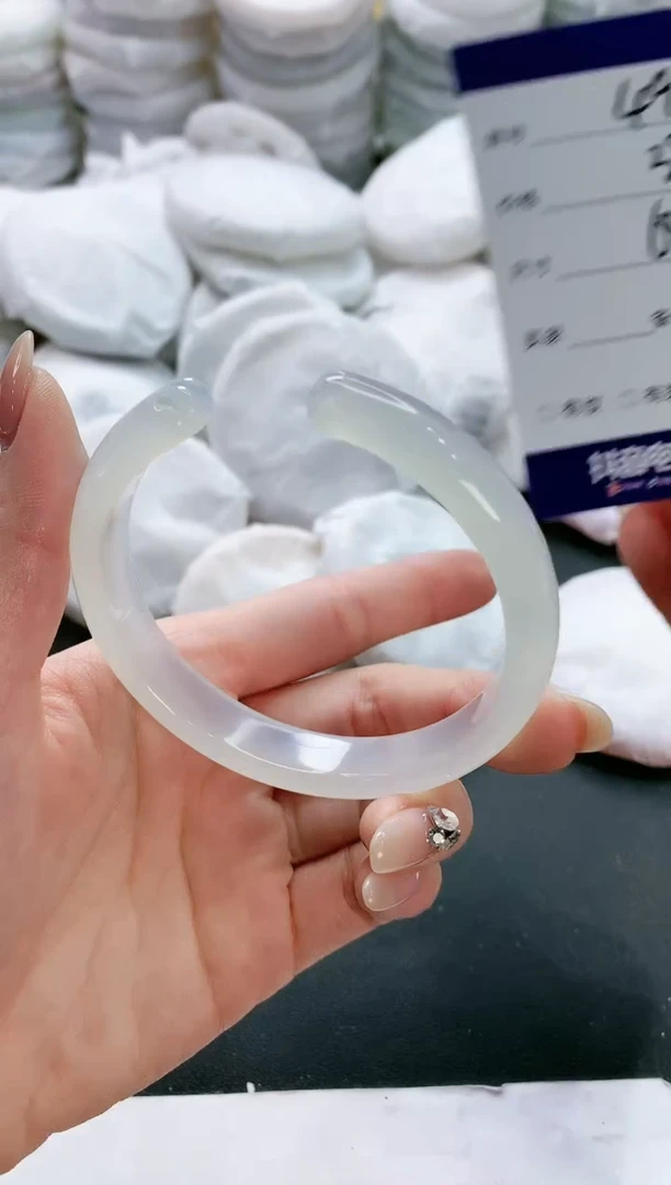 【闪购商品】玛瑙/玉髓手镯未镶嵌495