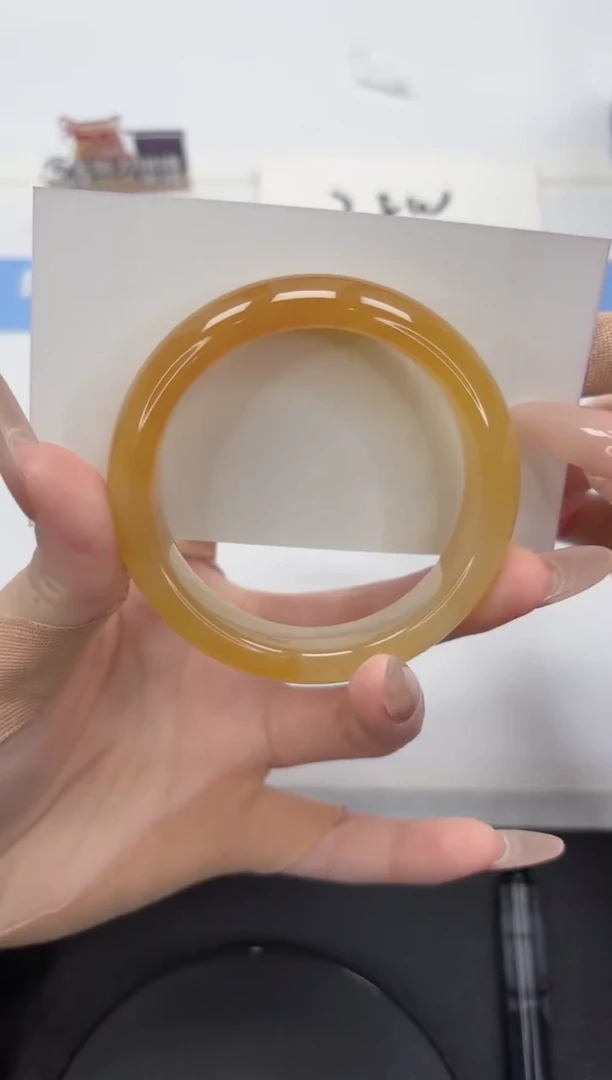 【闪购商品】石英质玉手镯未镶嵌A60-54.8